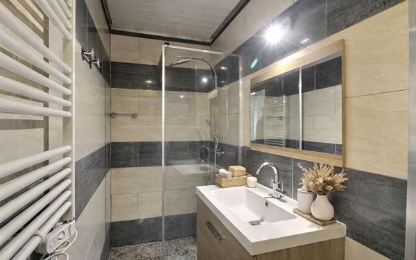 Appartement à vendre    2 pièces • 35,82 m2 Roquevaire