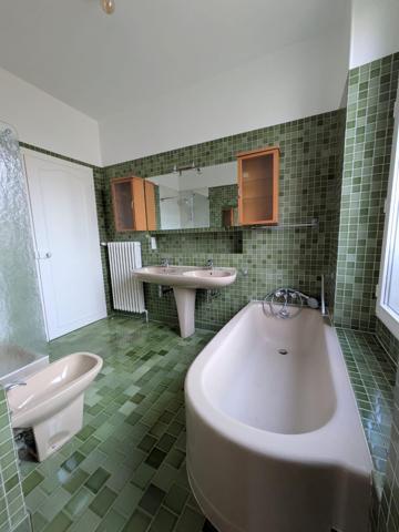 Sublime demeure bourgeoise d'une superficie de 240m² idéalement située au coeur du centre ville de Luzarches