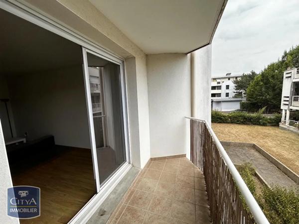 Appartement à louer 2 pièces 43m² Tours (37200)