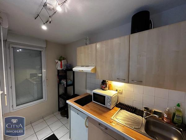 Appartement à louer 2 pièces 43m² Tours (37200)
