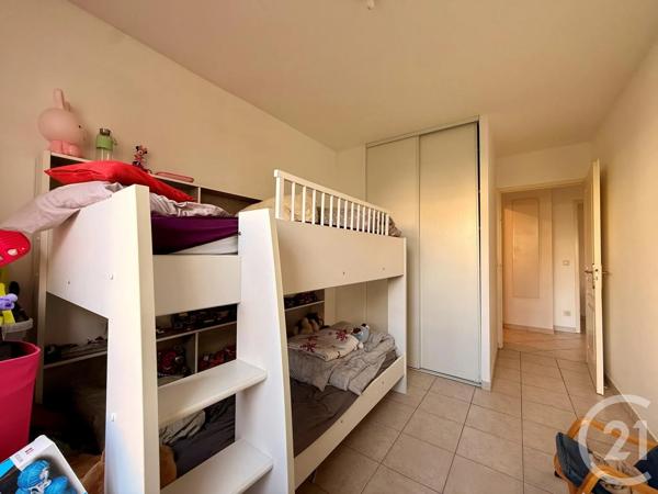 Appartement T4 à vendre  4 pièces - 81,58 m 2   VALENCE  - 26