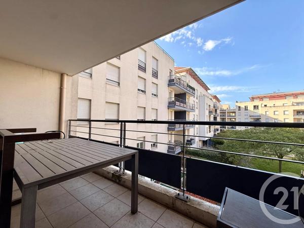 Appartement T4 à vendre  4 pièces - 81,58 m 2   VALENCE  - 26