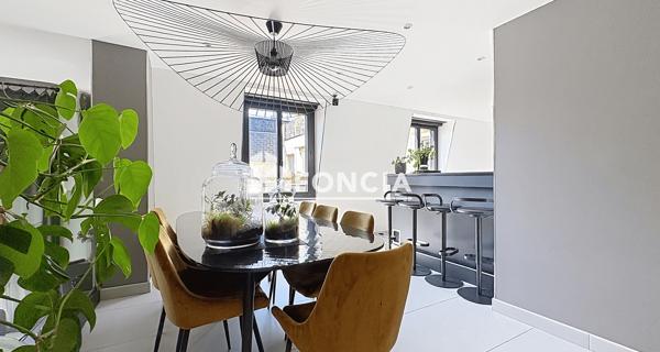 À vendre Appartement 5 pièces 137.03 m² - Caen 14000