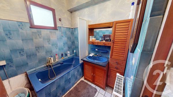 Maison à vendre  5 pièces - 116,79 m2 ST QUENTIN - 02