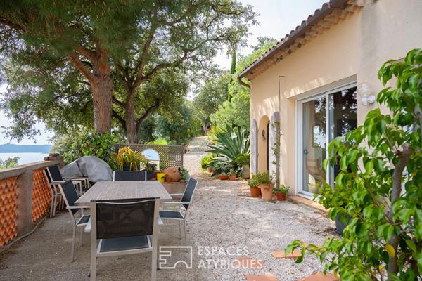 Maison vue mer en pleine nature