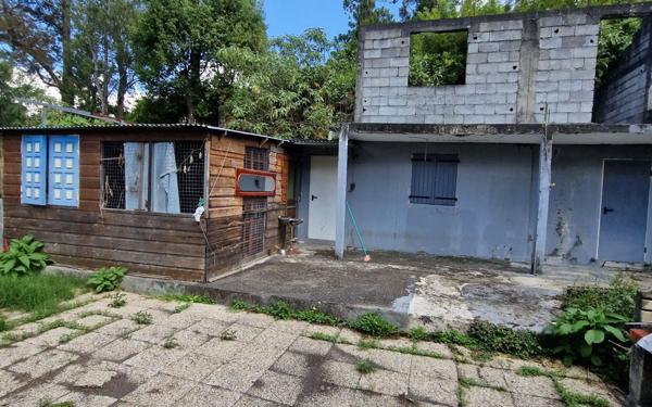 Maison à vendre    2 pièces •  Cilaos