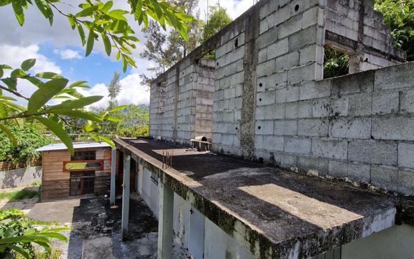 Maison à vendre    2 pièces •  Cilaos