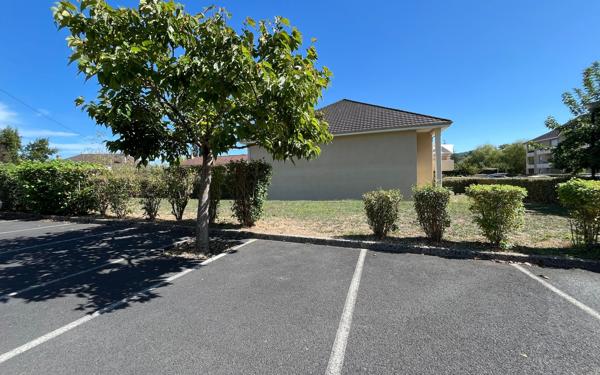 Stationnement à vendre