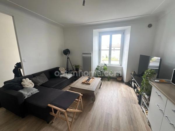 Maison à vendre 3 pièces LA CHAPELLE LARGEAU (79)