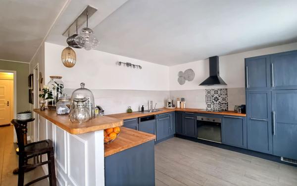 Maison à vendre    7 pièces •  Vaux-sur-Seine