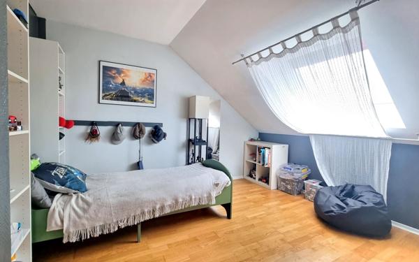 Maison à vendre    7 pièces •  Vaux-sur-Seine
