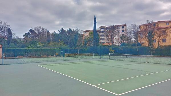 FREJUS, STUDIO, LOGGIA, PARKING, CAVE, PISCINE, TENNIS