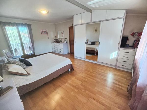 Maison 4 chambres 134m² avec piscine + garage double
