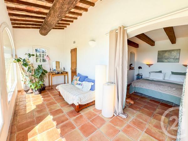 Maison à vendre  6 pièces - 261 m2 LA CROIX VALMER - 83