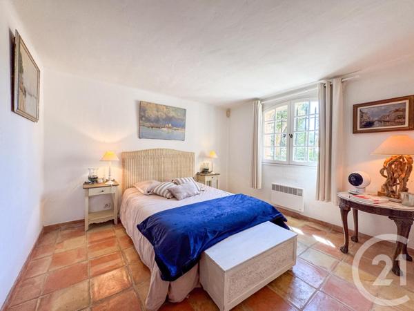 Maison à vendre  6 pièces - 261 m2 LA CROIX VALMER - 83