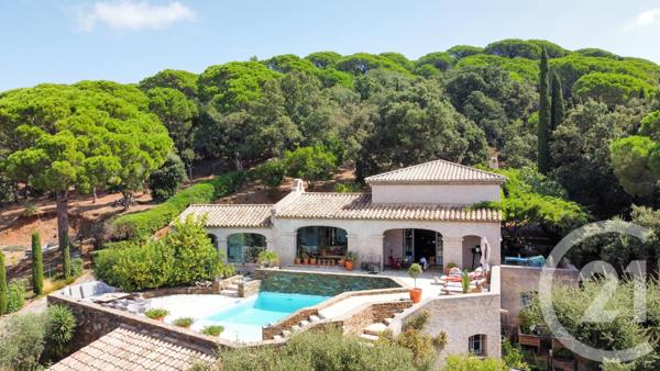 Maison à vendre  6 pièces - 261 m2 LA CROIX VALMER - 83