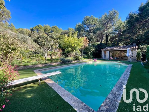 Maison à vendre 5 pièces 185 m² Salon-de-Provence