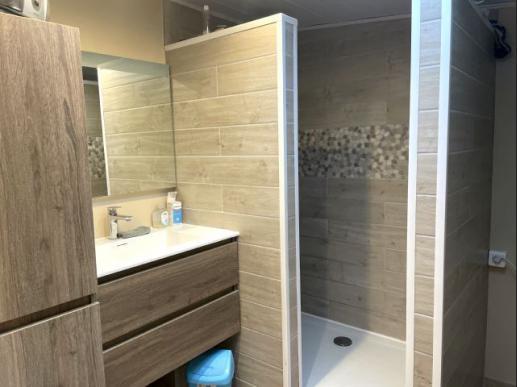 Saint André - Maison rénovée avec jardin à vendre Autre quartier