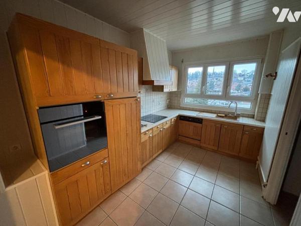 MONTBELIARD Proche centre - Appartement T3 (78 m2 habitables) avec terrasse, cave et garage