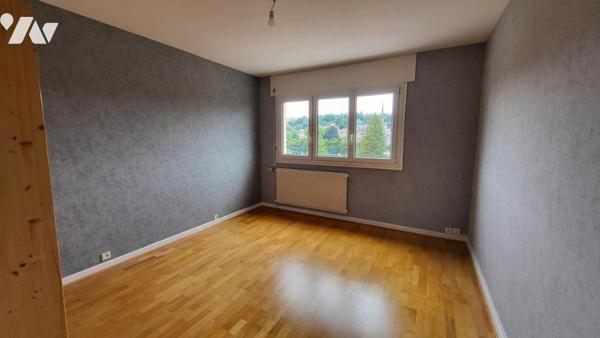 MONTBELIARD Proche centre - Appartement T3 (78 m2 habitables) avec terrasse, cave et garage