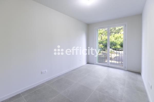 Appartement
         3 pièces
        - 56 m² Bien prestige 569 000 € *