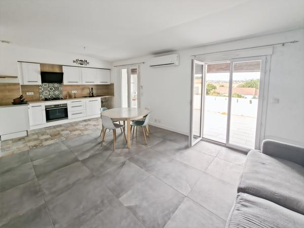 Puisserguier (34620) Superbe appartement rénové T3 avec une vue imprenable et stationnement privatif