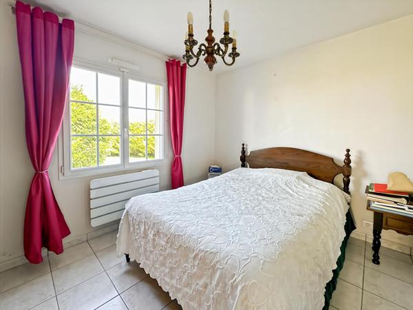 Maison de bonne construction - proche bourg