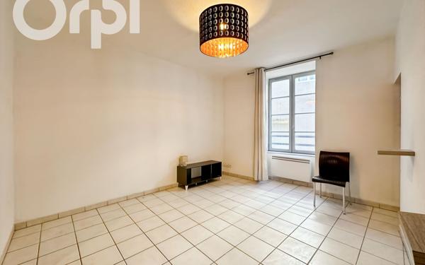 Appartement à louer    3 pièces •  Aubenas