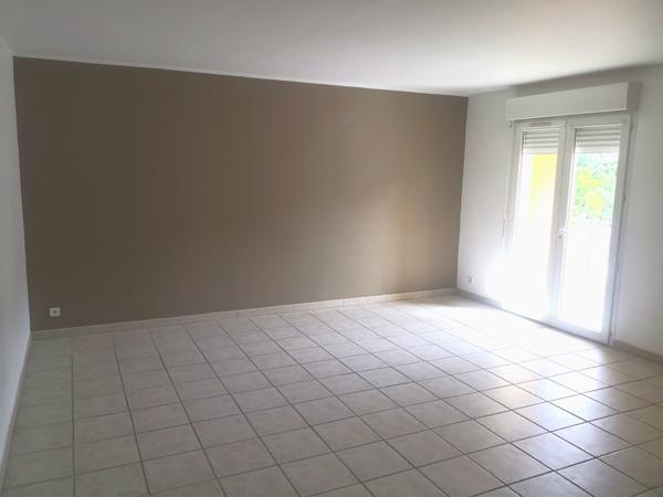 Appartement T3 avec balcon et garage - Sainte Tulle - Réf. 399