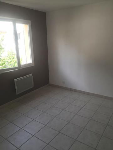 Appartement T3 avec balcon et garage - Sainte Tulle - Réf. 399