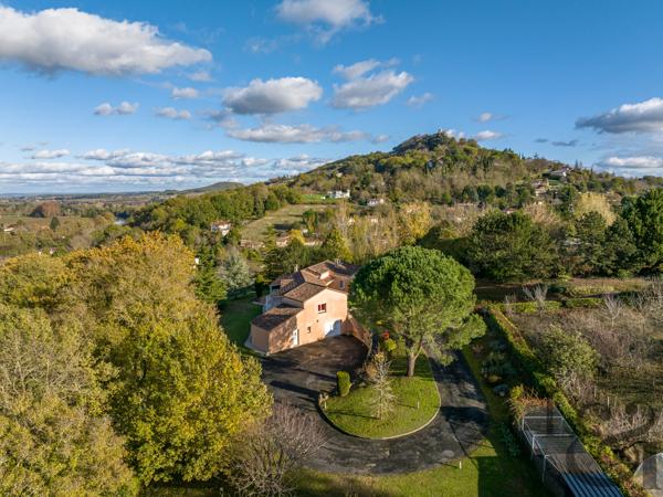 Maison rénovée à vendre en périphérie de Villeneuve-sur-Lot