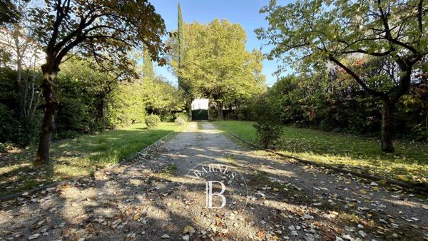 Avignon, Maison 6 Chambres -  320 m² à vendre