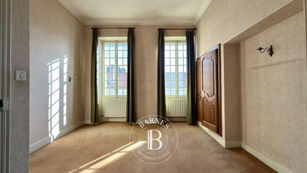 Avignon, Maison 6 Chambres -  320 m² à vendre