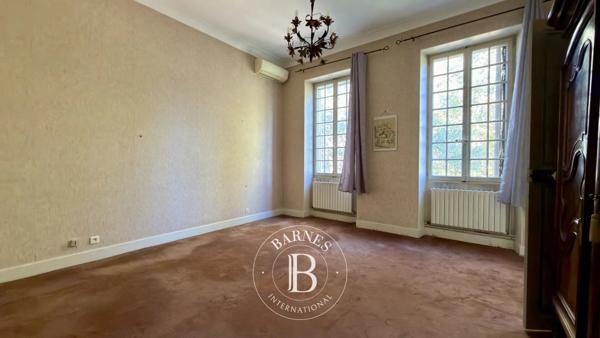 Avignon, Maison 6 Chambres -  320 m² à vendre