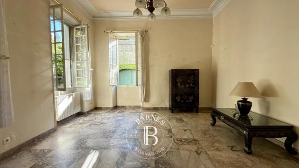 Avignon, Maison 6 Chambres -  320 m² à vendre