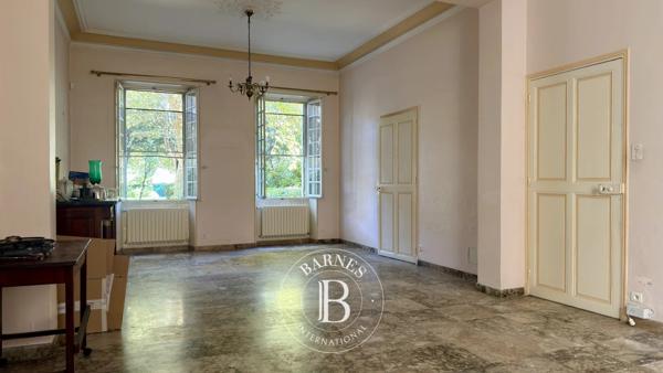 Avignon, Maison 6 Chambres -  320 m² à vendre