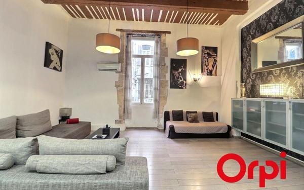 Appartement à vendre    3 pièces • 71,29 m2 Marseille 1