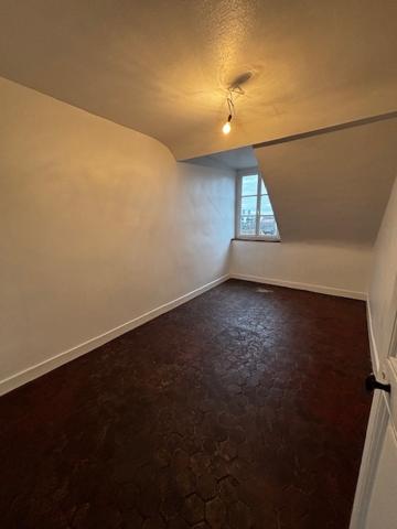 Elbeuf (76500) Maison de Maitre T7 160m2