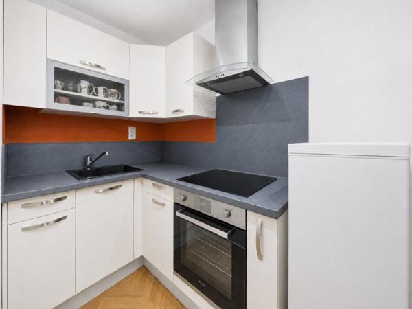 T2 rénové avec balcon - parking et climatisation !