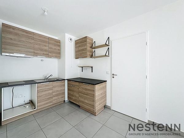 Appartement T2 de 43m2 au dernier étage d'une résidence récente à Rousset