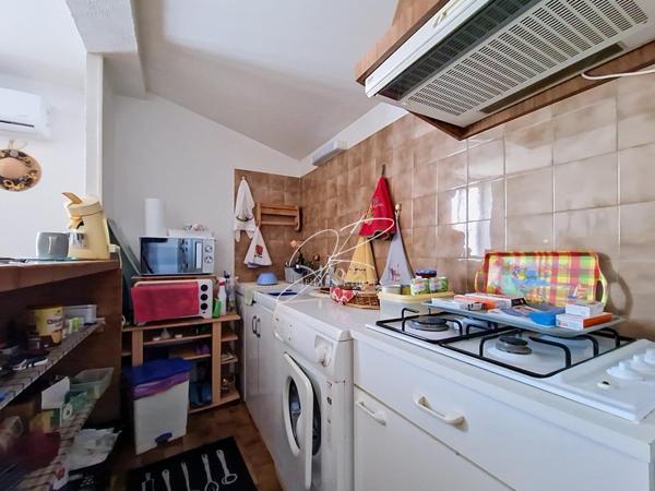 Immeuble 108 m², 2 apartements, garage et remise