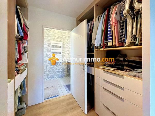Vente                                                      Maison
                        
                     5 pièces                      118 m2                     à Bourgoin-Jallieu