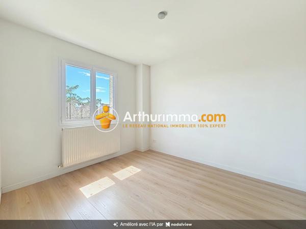 Vente                                                      Maison
                        
                     5 pièces                      118 m2                     à Bourgoin-Jallieu