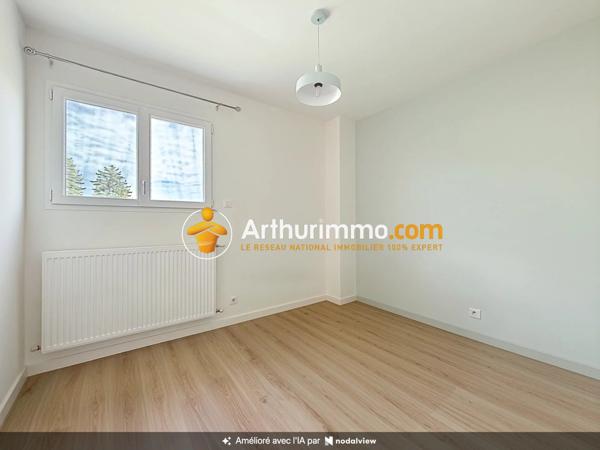 Vente                                                      Maison
                        
                     5 pièces                      118 m2                     à Bourgoin-Jallieu