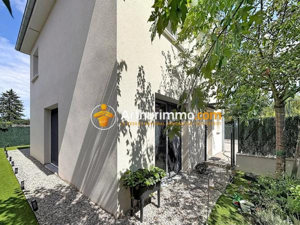 Vente                                                      Maison
                        
                     5 pièces                      118 m2                     à Bourgoin-Jallieu