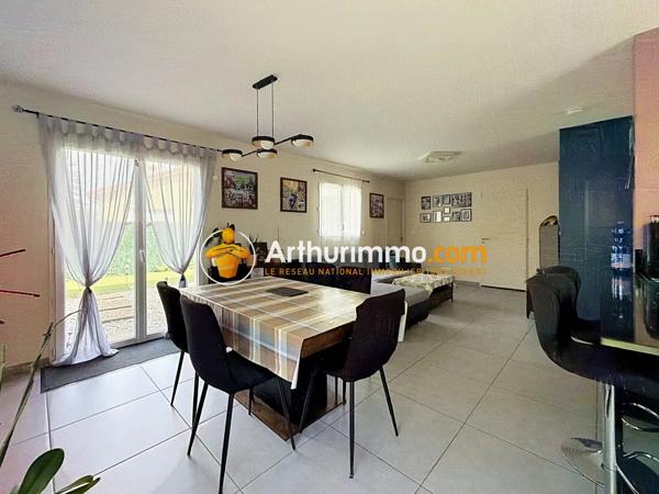 Vente                                                      Maison
                        
                     5 pièces                      118 m2                     à Bourgoin-Jallieu