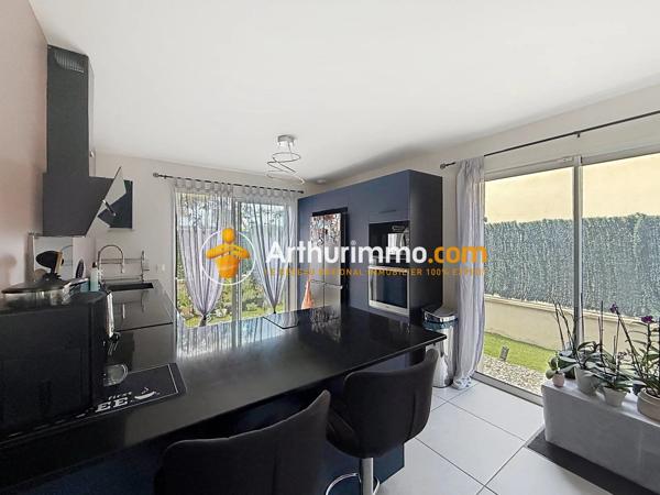 Vente                                                      Maison
                        
                     5 pièces                      118 m2                     à Bourgoin-Jallieu