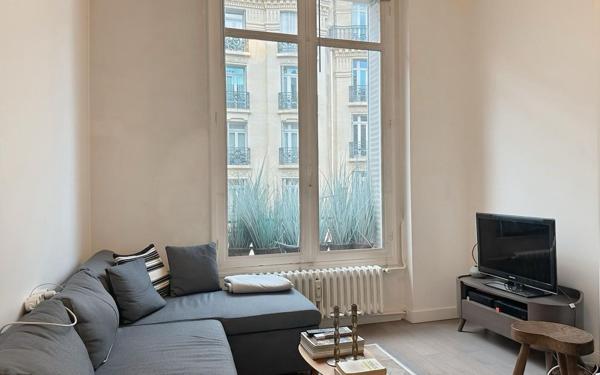 Appartement à louer    2 pièces • 33,03 m2 Paris 16