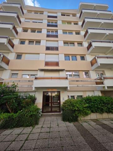 Appartement ancien à vendre à Angers dans le Maine-et-Loire (49000), ref : 49115/APPT/499   
ROSERAIE