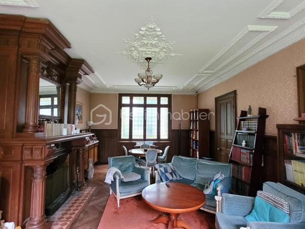 *** A 6 km d'ETRETAT, au coeur d'un parc paysager de 4000 m2 environ propriété  comprenant authentique  MANOIR 19ème siècle  avec ses éléments d'époque : vitraux, moulures, cheminées et ancienne maison de gardien 1886 ***
Edifié sur une grande cave divisée en chaufferie, cave à vin et plusieurs pièces de rangement, ce  Manoir  comprend au rez-de-chaussée: hall d'entrée, grande salle à manger avec cheminée, grand salon avec cheminée, petit salon avec cheminée et accès sur véranda d'époque, grande cuisine équipée avec accès extérieur, arrière cuisine, WC.
A l'étage : grand palier , 4 chambres, bureau, 2 salles de bain, dont une avec douche, WC.
Au 2éme étage: 2 greniers de belle hauteur qui sont aménageables.
Ancienne maison de gardien  comprenant au rez-de-chaussée: entrée, séjour, cuisine, WC, GARAGE pour 3 voitures et atelier. Au 1er étage: 2 pièces avec point d'eau.
Dépendance de plain pied, ancienne buanderie, divisée en 2 pièces.
